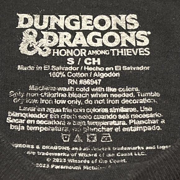Dungeon's & Dragon's Size Small T Shirt Mens 100% Cotton Honor Among Thieves - Picture 3 of 6